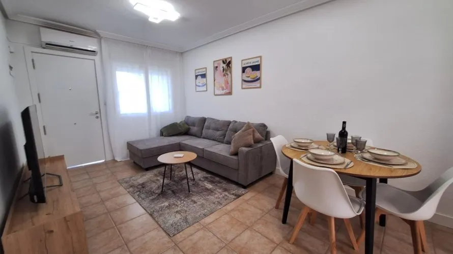 1 bedroom bungalow for sale, Torrevieja, Spain No. 2421 № 19