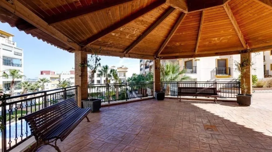3 bedrooms apartment for sale, Guardamar del Segura, Spain No. 1985 № 11