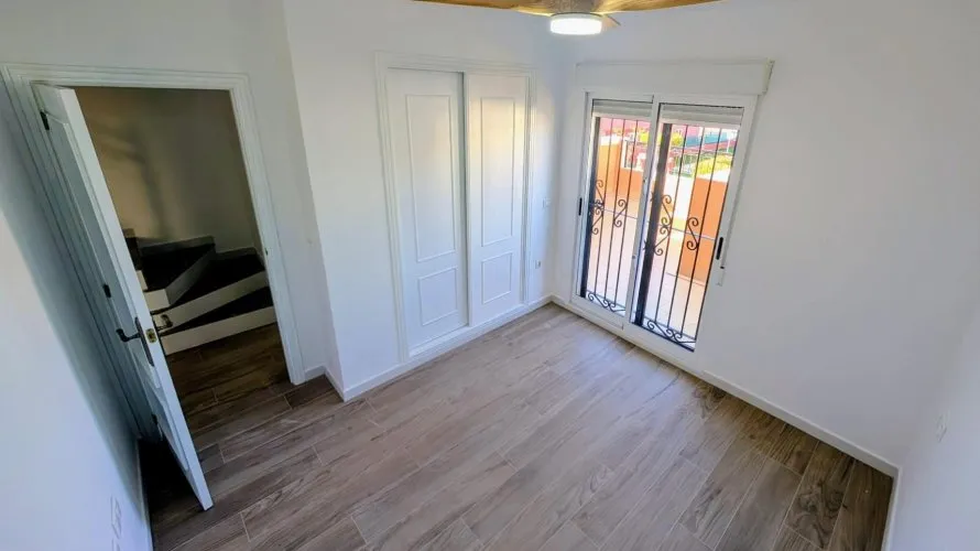 95m² apartment for sale, La Florida, Spain No. 2466 № 5
