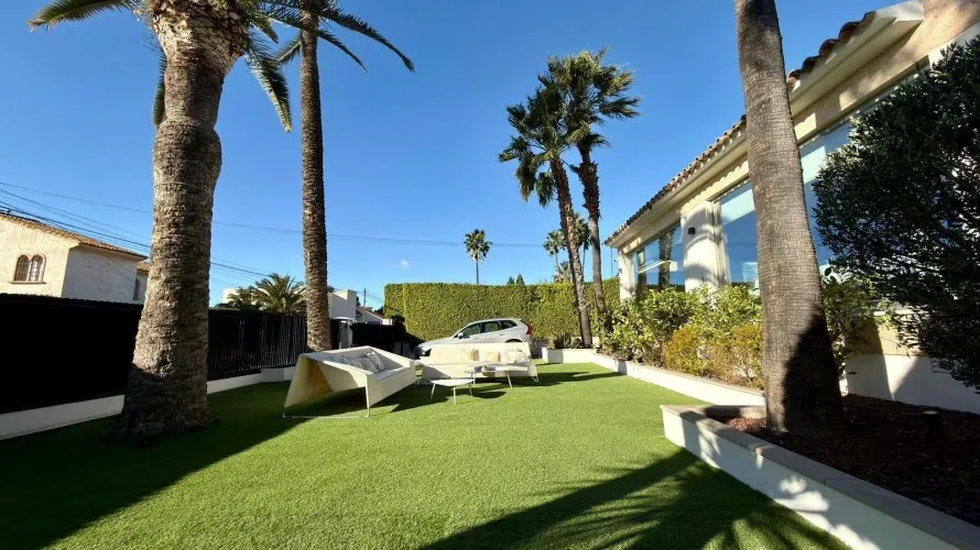 6 bedrooms villa for sale, Benidorm, Spain No. 1579 № 2