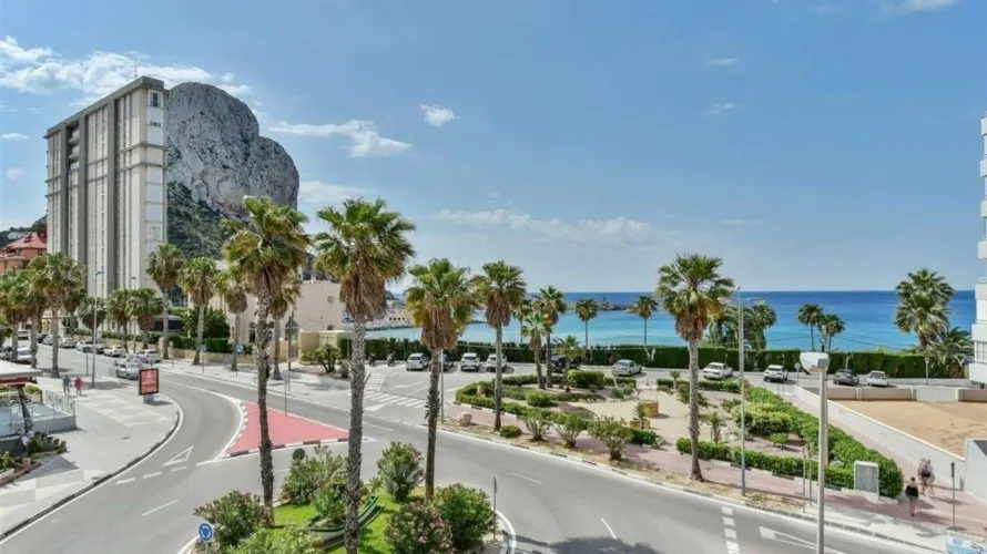 3 bedrooms apartment for sale, Calpe, Spain No. 1524 № 13