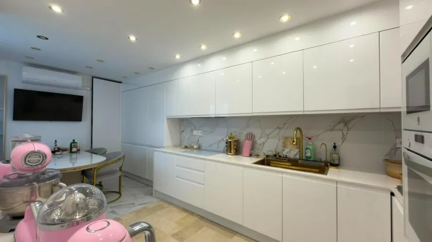 5 bedrooms house for sale, San Juan, Spain No. 2650 № 21