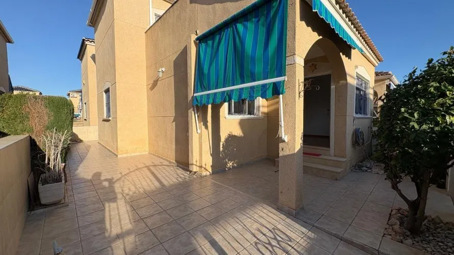 3 bedrooms house for sale, La Florida, Spain No. 1562 № 2
