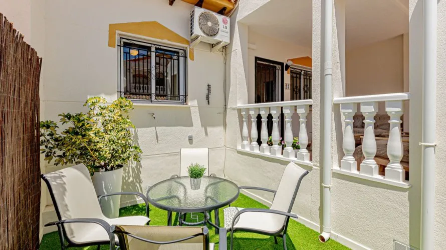82m² house for sale, La Florida, Spain No. 2332 № 1