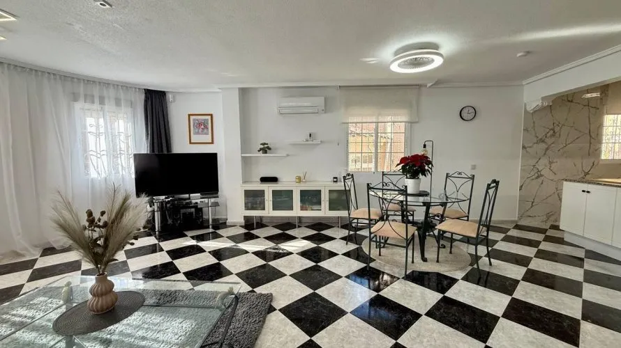 4 bedrooms villa for sale, Playa Flamenca II, Spain No. 1532 № 15