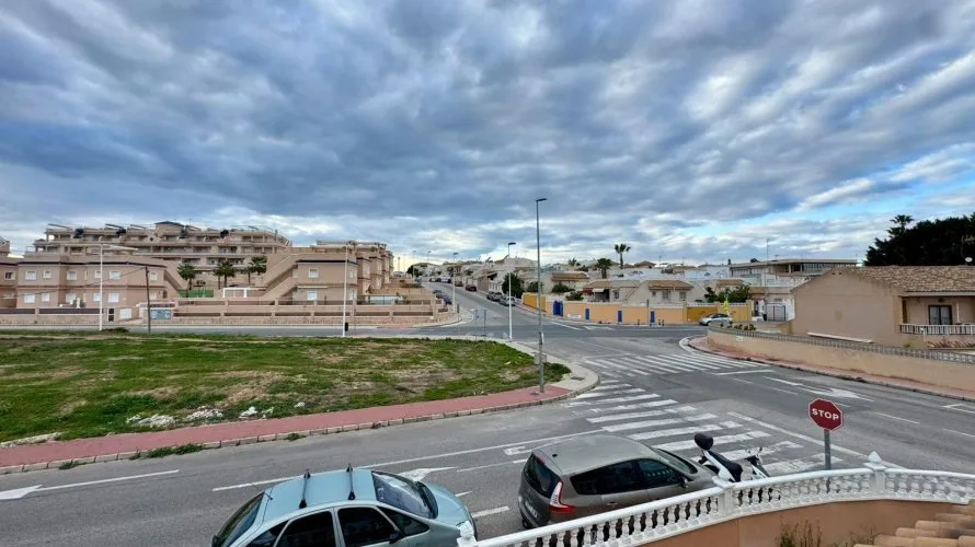 3 bedrooms apartment for sale, Torrevieja, Spain No. 2302 № 24
