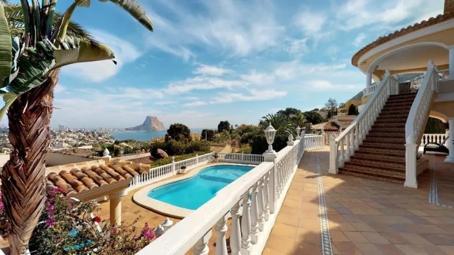 7 bedrooms villa for sale, Maryvilla, Spain No. 1741 № 12