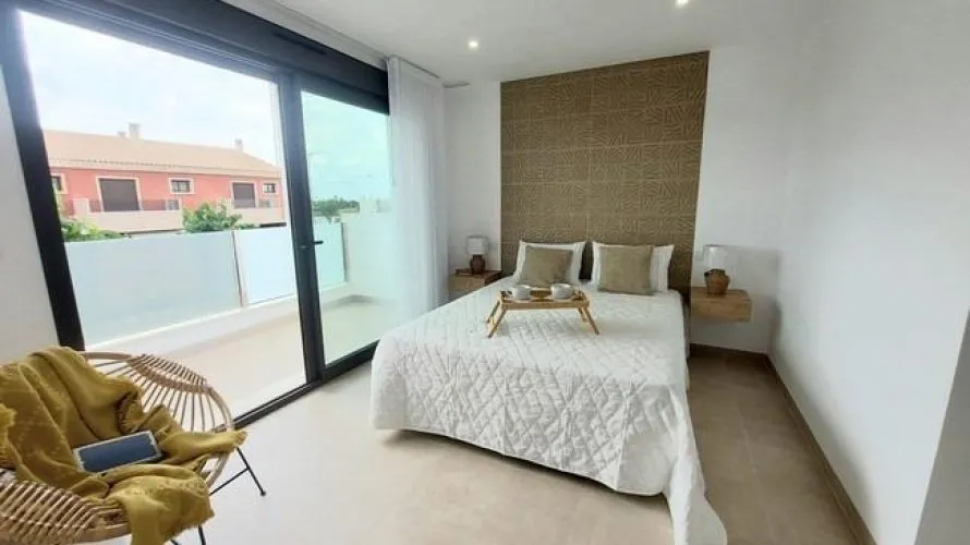 3 bedrooms villa for sale, San Pedro del Pinatar, Spain No. 1843 № 1