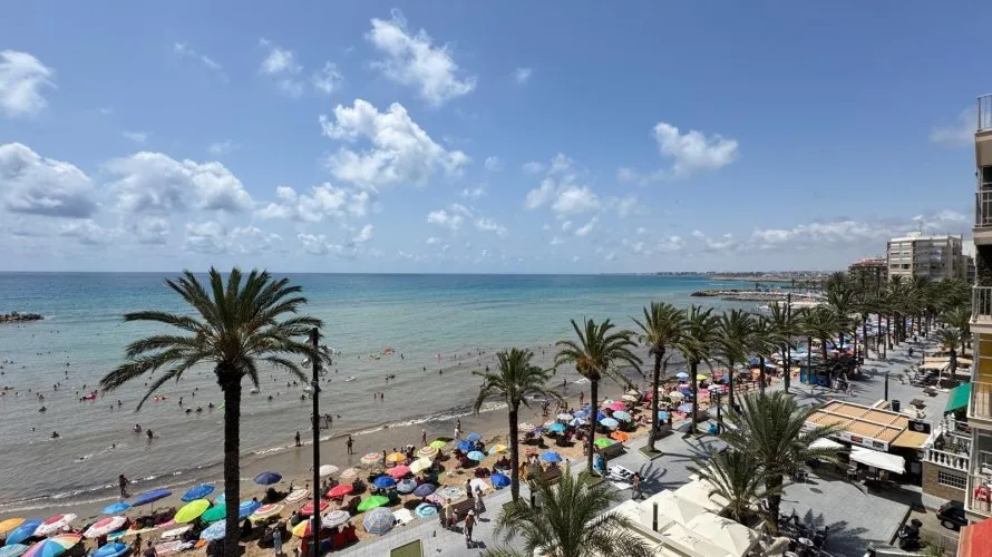 3 bedrooms apartment for sale, Torrevieja, Spain No. 2636 № 13
