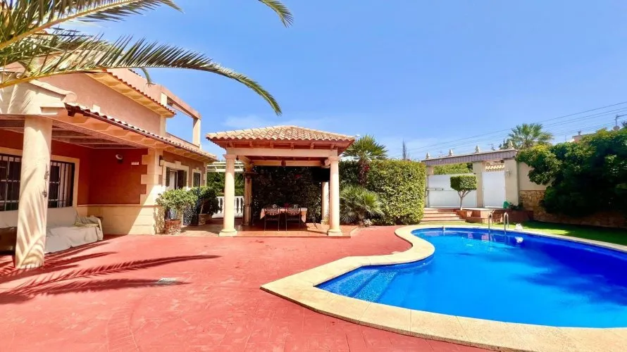 3 bedrooms villa for sale, Torrevieja, Spain No. 1486 № 12