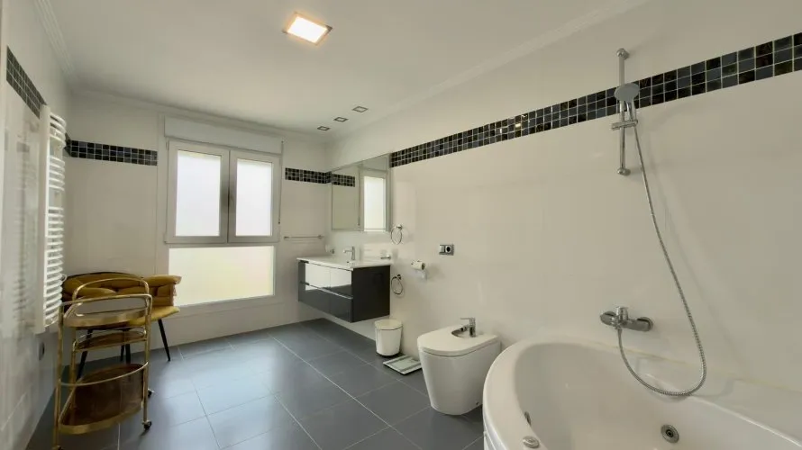4 bedrooms penthouse for sale, Villajoyosa, Spain No. 2406 № 8
