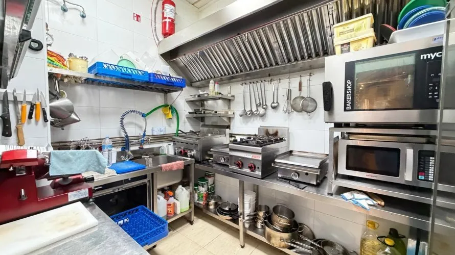 57m² commercial property for sale, Torrevieja, Spain No. 2311 № 15