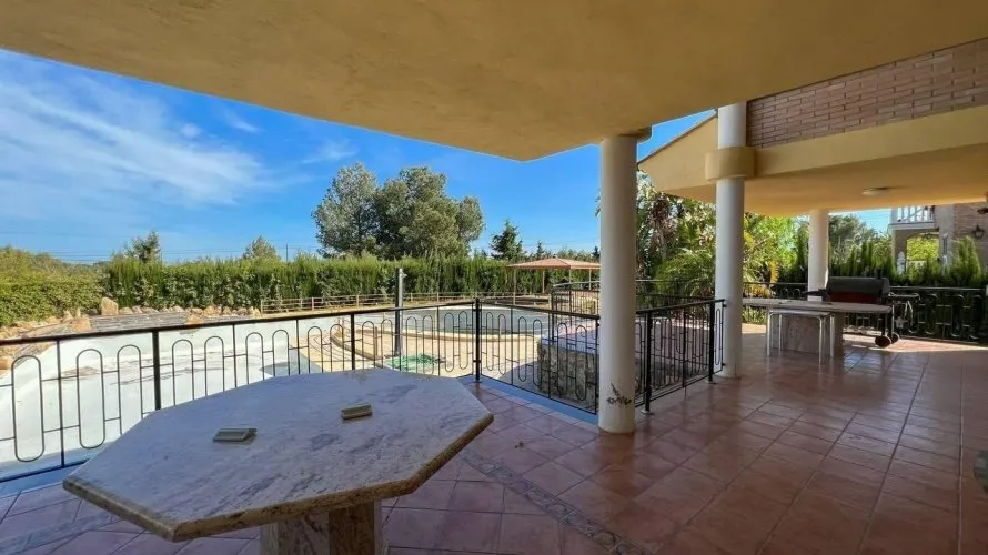 4 bedrooms apartment for sale, Manises, Spain No. 2482 № 5