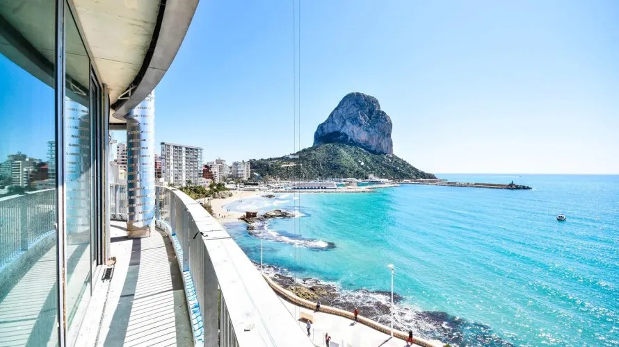 3 bedrooms apartment for sale, Calpe, Spain No. 1901 № 2