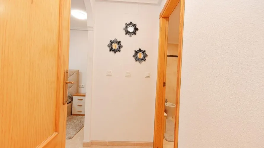 1 bedroom apartment for sale, Alicante, Spain No. 2395 № 17