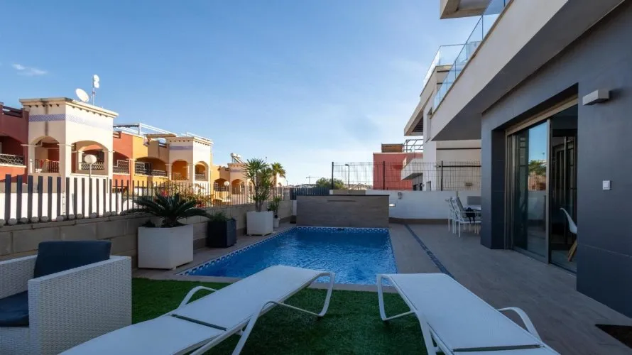 4 bedrooms apartment for sale, La Florida, Spain No. 2303 № 28