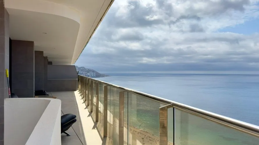 3 bedrooms penthouse for sale, Benidorm, Spain No. 1921 № 1