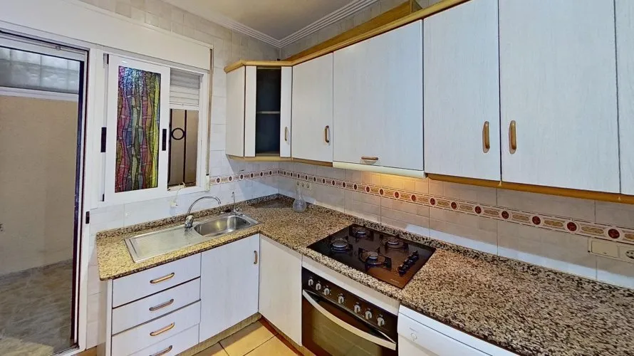 3 bedrooms house for sale, La Florida, Spain No. 1562 № 8