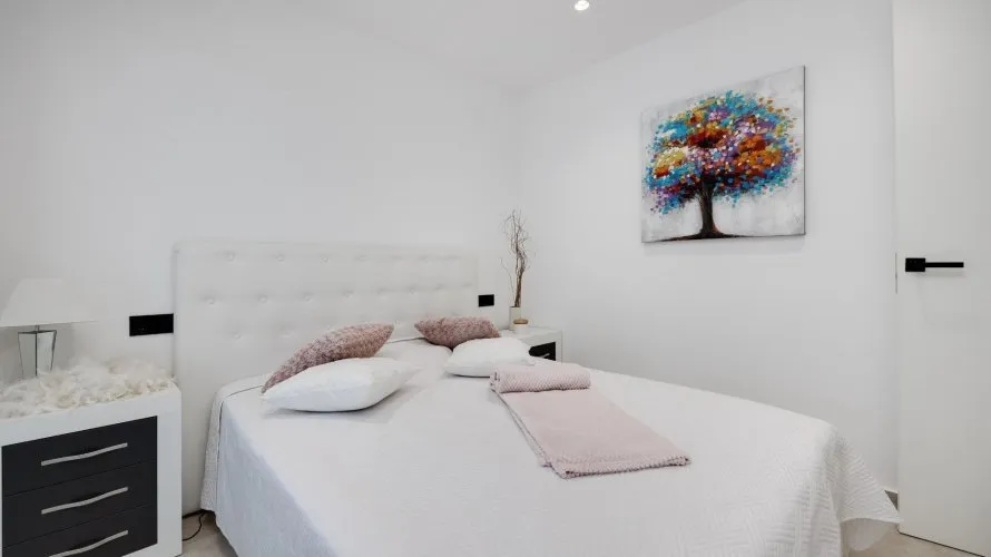 3 bedrooms apartment for sale, Torrevieja, Spain No. 2695 № 7
