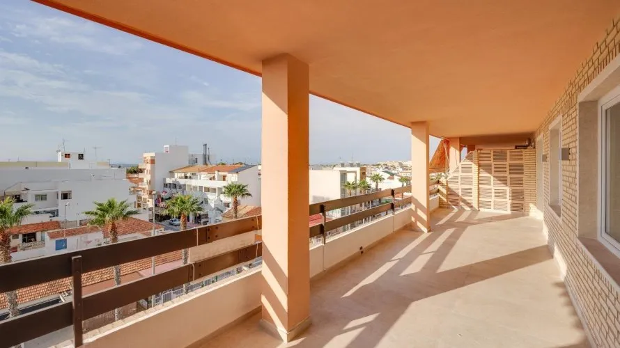 3 bedrooms apartment for sale, Torrevieja, Spain No. 2193 № 7