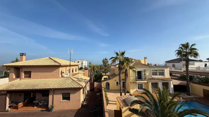 3 bedrooms house for sale, Torrevieja, Spain No. 2323 № 19