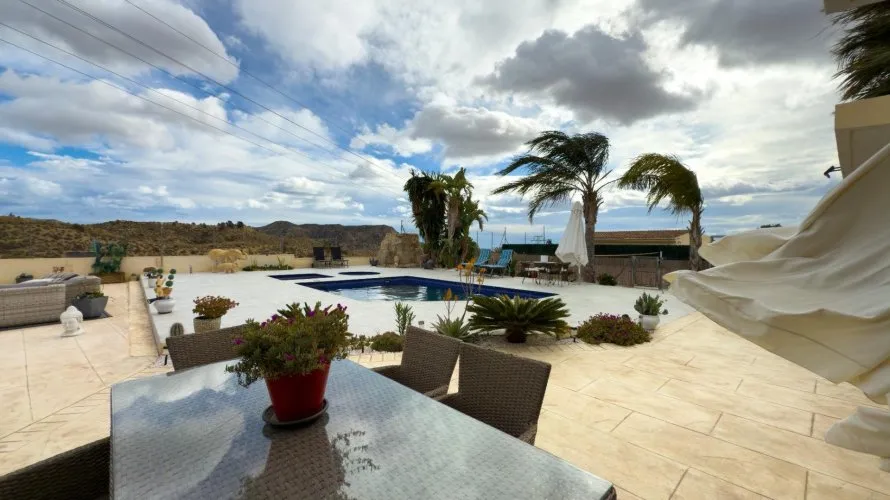 5 bedrooms apartment for sale, Jijona, Spain No. 2538 № 11