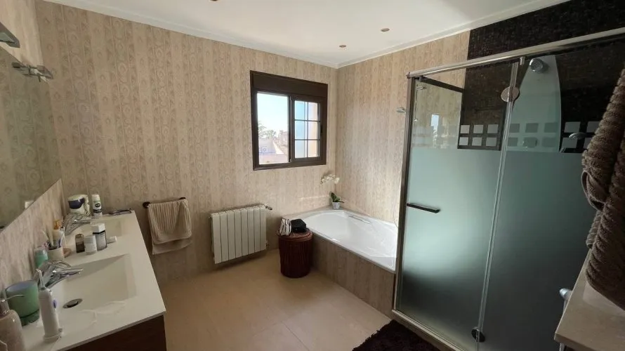 4 bedrooms apartment for sale, Ciudad Quesada, Spain No. 1598 № 11