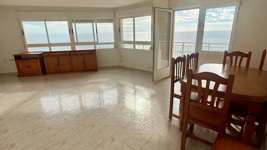 4 bedrooms apartment for sale, Torrevieja, Spain No. 2256