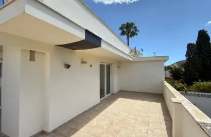 4 bedrooms house for sale, Albir, Spain No. 2464