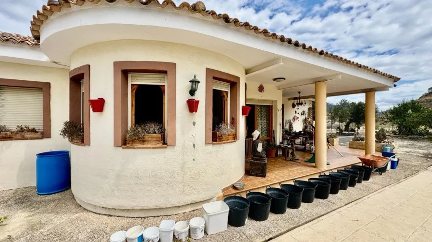 3 bedrooms house for sale, Relleu, Spain No. 2564 № 13