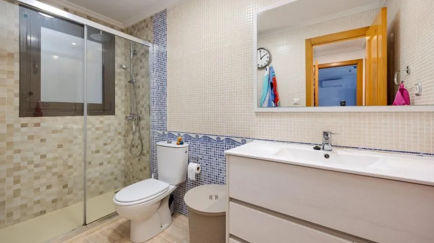 2 bedrooms apartment for sale, Torrevieja, Spain No. 2671 № 10