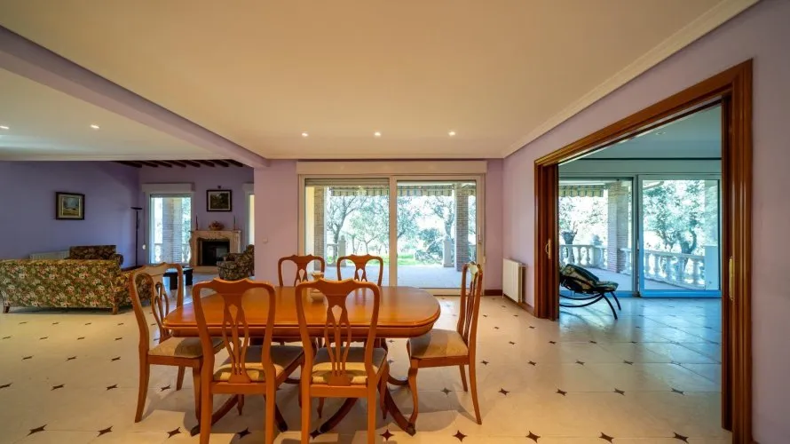8 bedrooms house for sale, Colmenarejo, Spain No. 2699 № 3