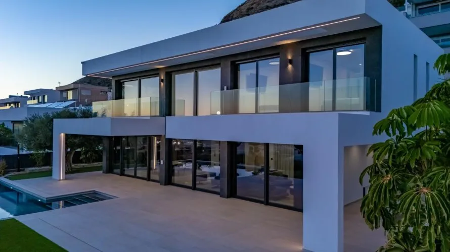 7 bedrooms villa for sale, Finestrat, Spain No. 2052 № 1