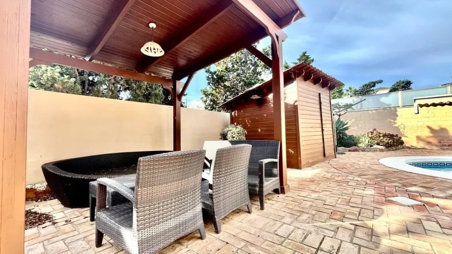 4 bedrooms villa for sale, Torrevieja, Spain No. 1553 № 8