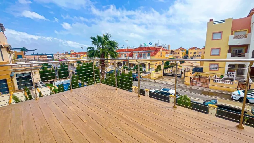 5 bedrooms villa for sale, La Zenia, Spain No. 2527 № 11