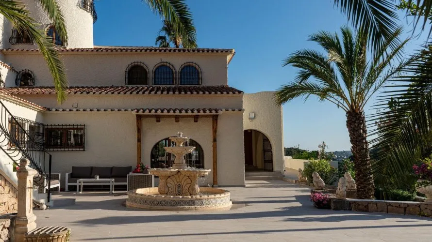 11 bedrooms villa for sale, Altea, Spain No. 2471 № 3