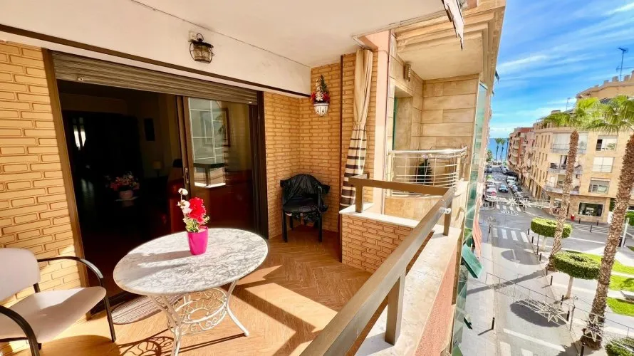 3 bedrooms apartment for sale, Torrevieja, Spain No. 1522 № 22