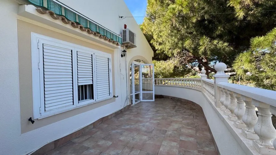 3 bedrooms villa for sale, Cabo Roig, Spain No. 1473 № 11