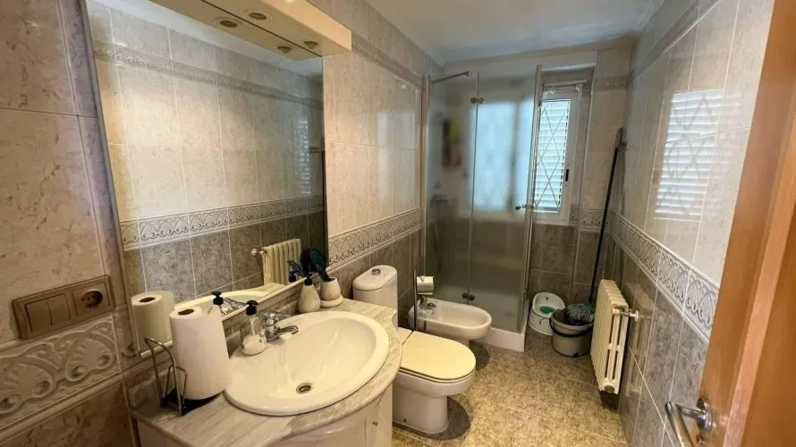 4 bedrooms apartment for sale, Manises, Spain No. 2482 № 19
