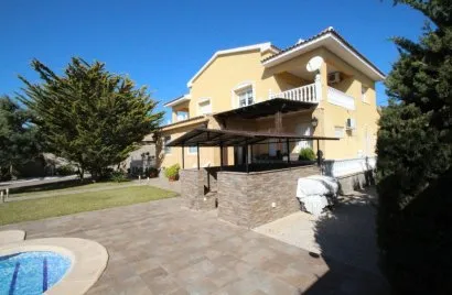 5 bedrooms villa for sale, Cabo Roig, Spain No. 1917