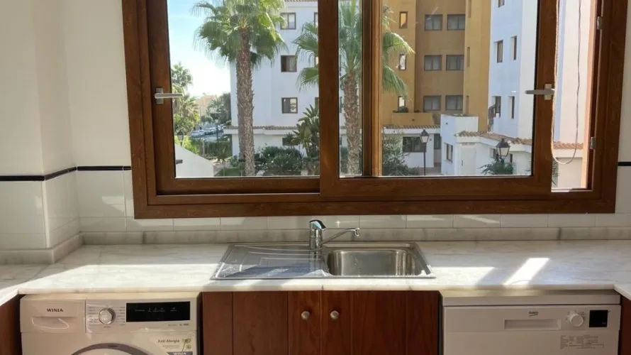 2 bedrooms apartment for sale, Torrevieja, Spain No. 1518 № 14