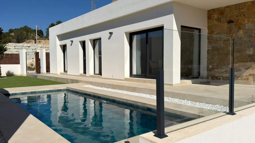 3 bedrooms villa for sale, Finestrat, Spain No. 1534 № 1