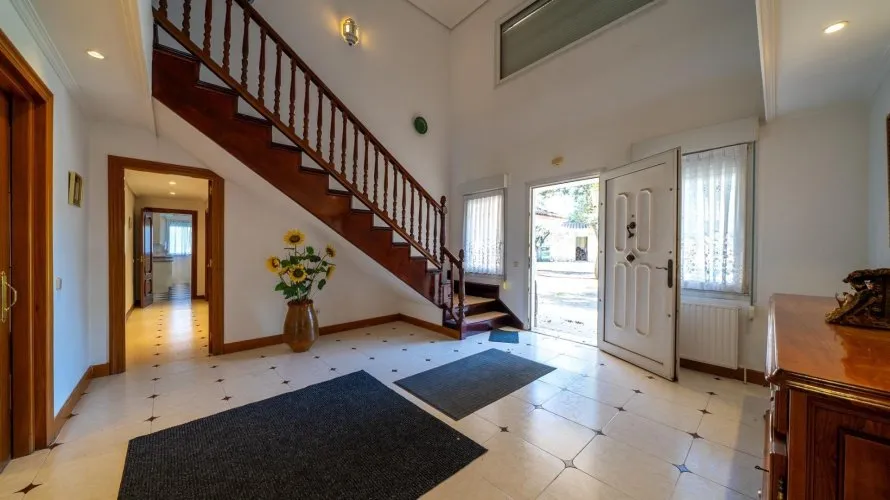 8 bedrooms house for sale, Colmenarejo, Spain No. 2699 № 10