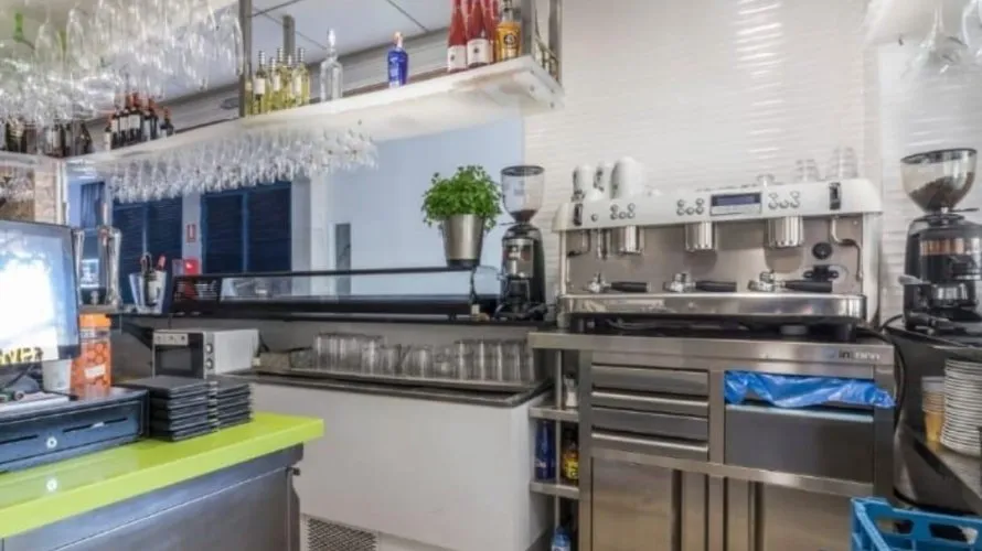 72m² commercial property for sale, Alicante, Spain No. 2053 № 4