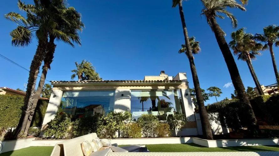 6 bedrooms villa for sale, Benidorm, Spain No. 1579
