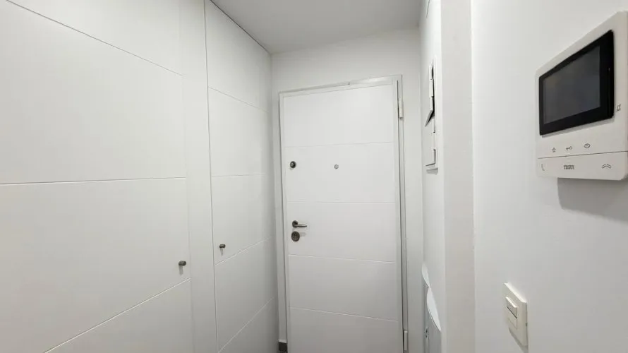 3 bedrooms apartment for sale, Torrevieja, Spain No. 1558 № 1