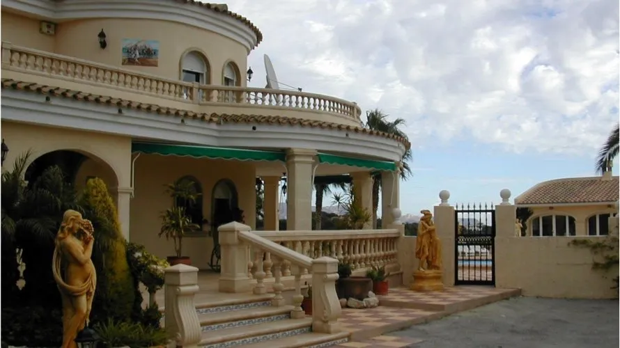 5 bedrooms villa for sale, L'Alfàs del Pi, Spain No. 1829 № 8