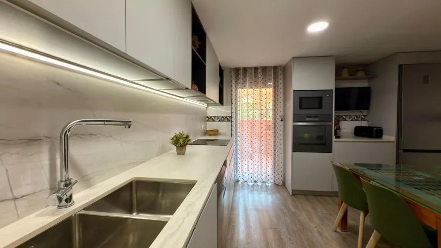 4 bedrooms house for sale, Alicante, Spain No. 2626 № 17