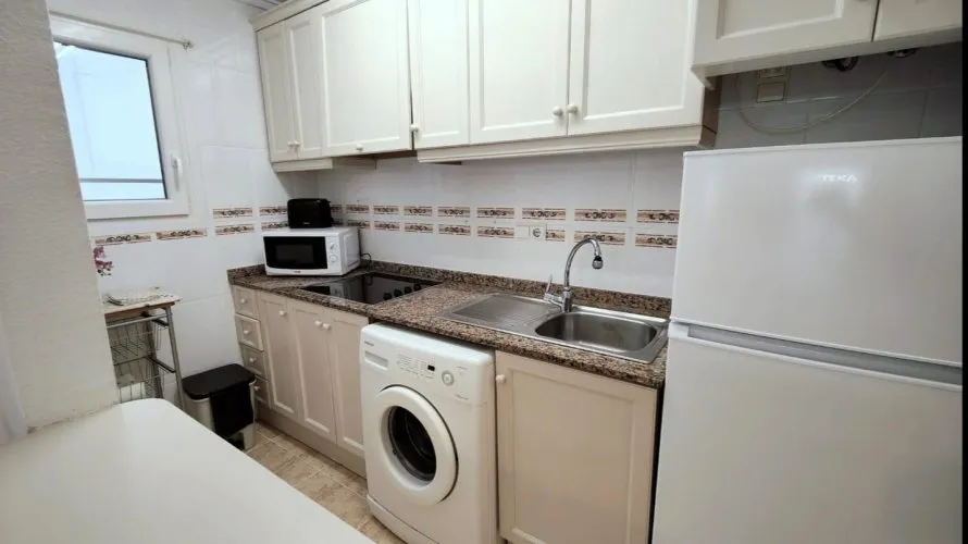 2 bedrooms apartment for sale, Torrevieja, Spain No. 2394 № 2