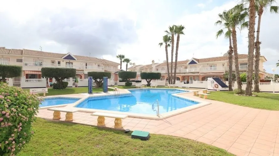 5 bedrooms house for sale, Ciudad Quesada, Spain No. 2706